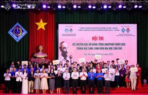 Hơn 1.200 sinh viên tham gia Hội thi kể chuyện Bác Hồ bằng tiếng Anh, tiếng Pháp năm 2026